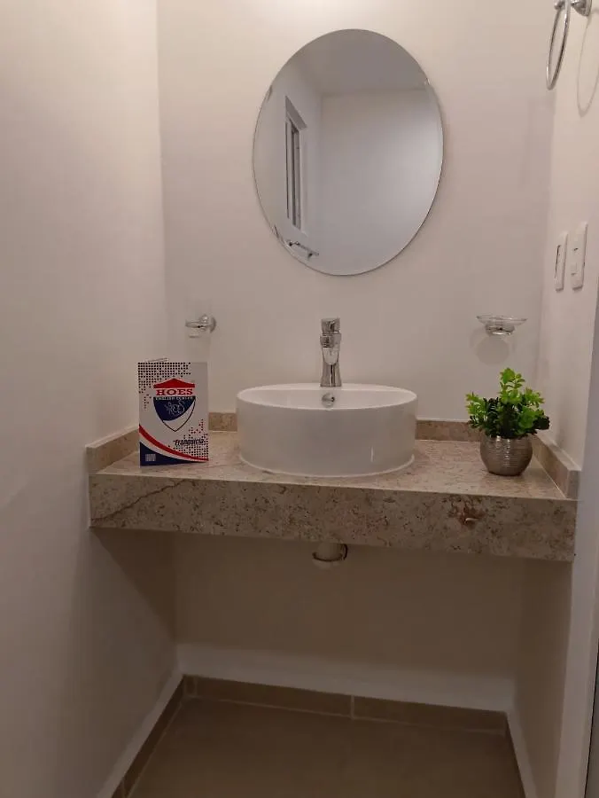 Charming Apartment Hoestel Reiden! Πλάγια Ντελ Κάρμεν 0*,  Μεξικό